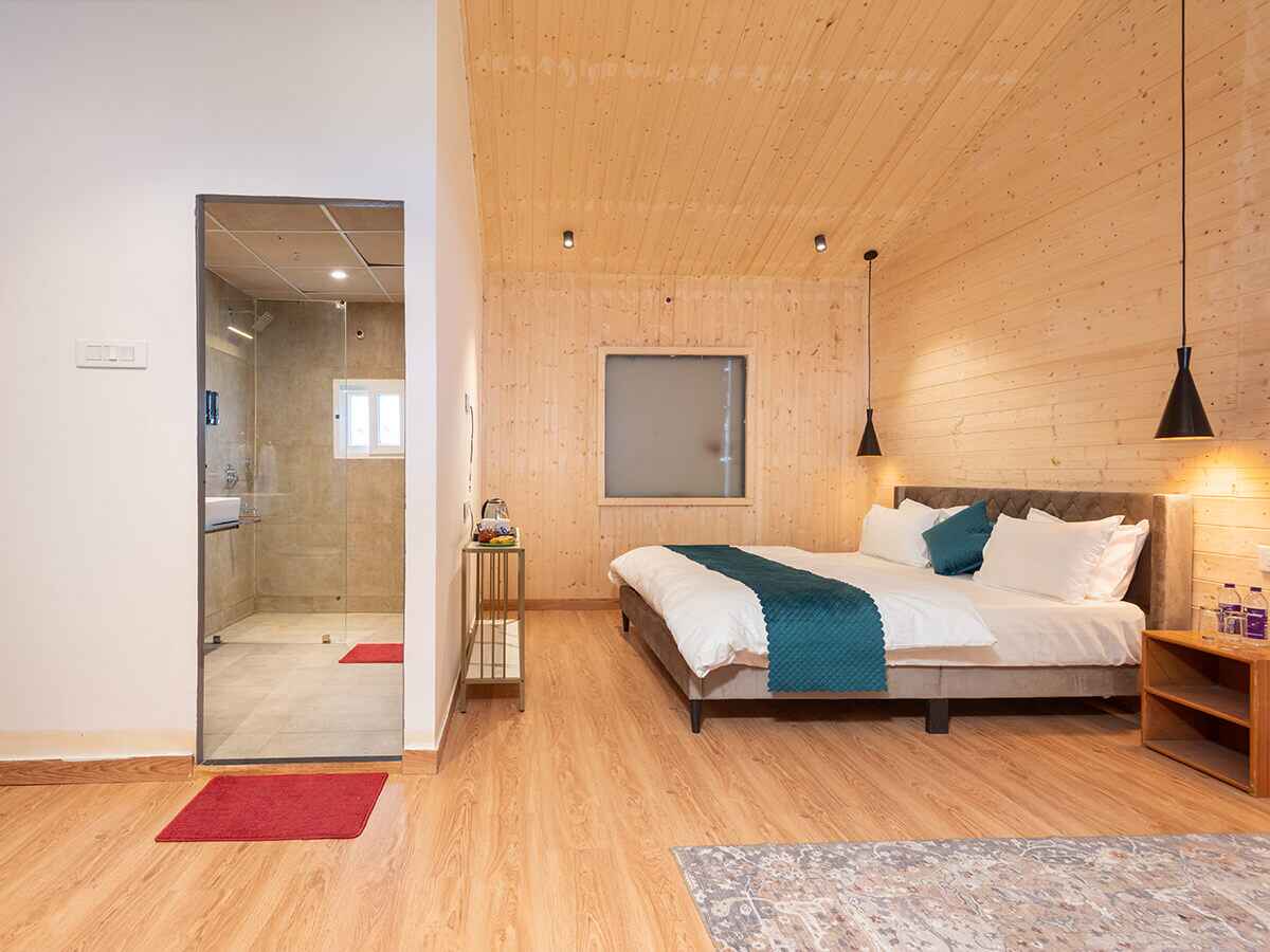 Luxurious stay at The Pine
